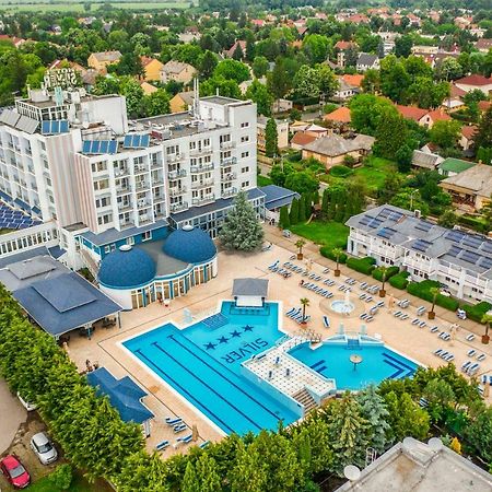 Hotel Silver Хайдусобосло Экстерьер фото